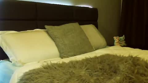 HOT white  naughty leo  xxx online show from 3, 2, 2025