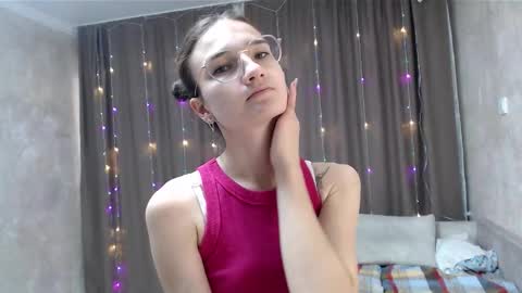 Julia  online show from 3, 12, 2025