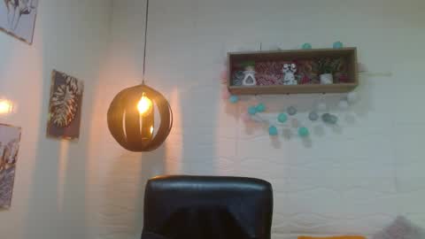 amethystshadow online show from 19, 4, 2026