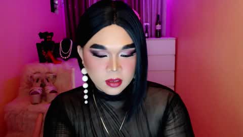 Queen Mireska online show from 31, 12, 2024