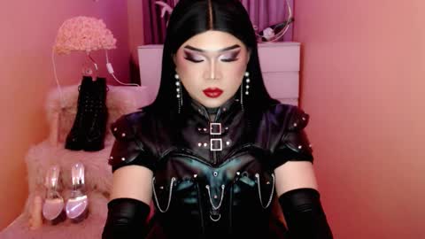 Queen Mireska online show from 14, 9, 2025