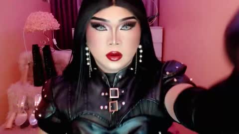 Queen Mireska online show from 20, 9, 2025