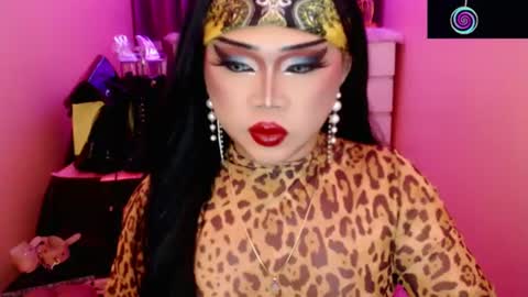 Queen Mireska online show from 5, 7, 2026