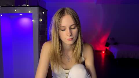 Snapshot of amily_sunray chatting on 14, 7, 2026 Amily online show from 14, 7, 2026