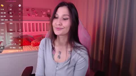 Camilla online show from 15, 9, 2025