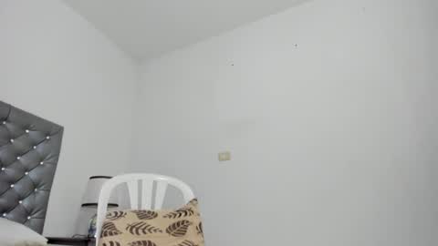 Snapshot of amir_mikelsen chatting on 8, 2, 2025 Mikelsen online show from 8, 2, 2025