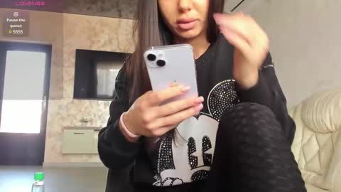 Amirarossee online show from 23, 2, 2025