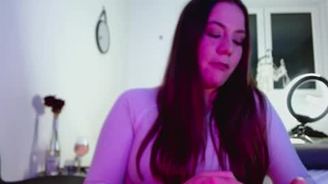 AmiraSkai online show from 2, 2, 2025