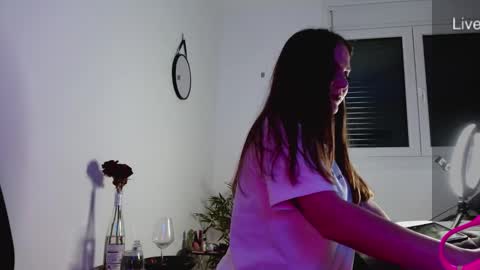 AmiraSkai online show from 3, 2, 2025