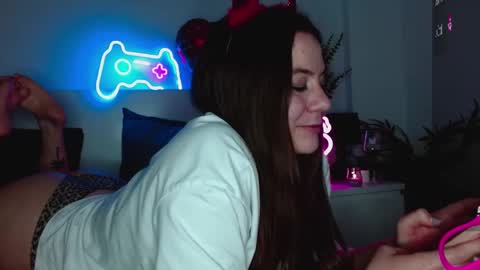 AmiraSkai online show from 21, 2, 2025