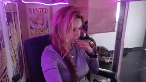 Snapshot of ammber3 chatting on 13, 2, 2025 Paula D online show from 13, 2, 2025