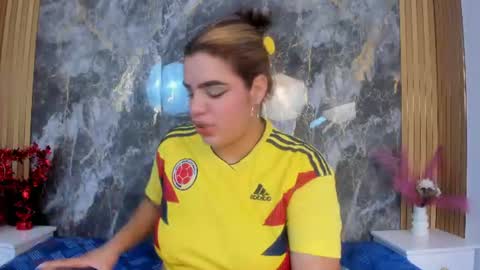 Snapshot of ammy_honey chatting on 23, 6, 2026 Ammy Honey online show from 23, 6, 2026