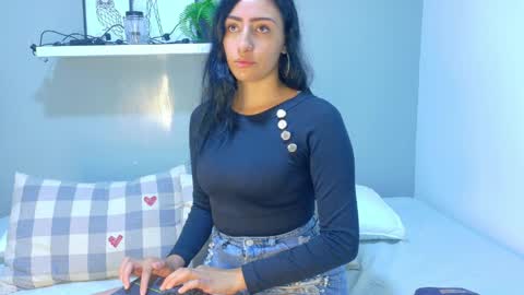 A M M Y  online show from 11, 4, 2026