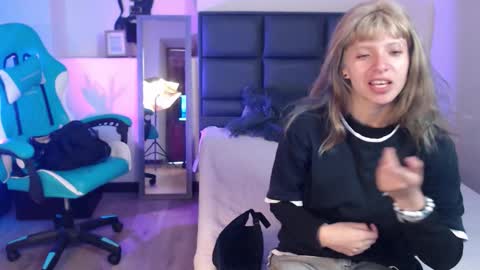 Amnesia online show from 11, 11, 2025