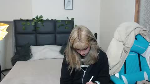 Amnesia online show from 20, 11, 2025