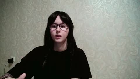 Amomira online show from 11, 9, 2025