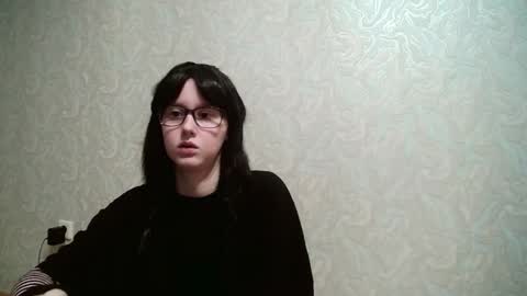 Amomira honeyx online show from 19, 1, 2026