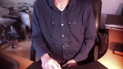 Amor2200 online show from 20, 1, 2025