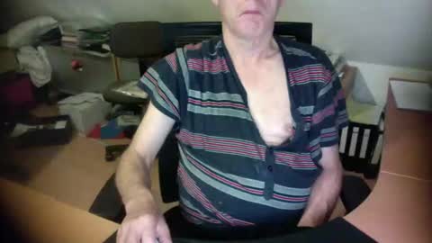 Amor2200 online show from 8, 9, 2025