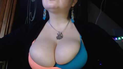 Snapshot of amorelara chatting on 1, 1, 2025 amorelara online show from 1, 1, 2025