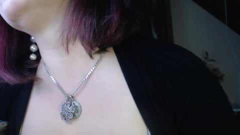 Snapshot of amorelara chatting on 31, 1, 2025 amorelara online show from 31, 1, 2025