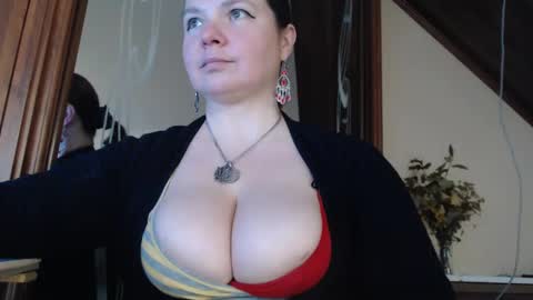 Snapshot of amorelara chatting on 10, 2, 2025 amorelara online show from 10, 2, 2025