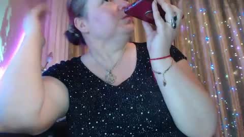 Snapshot of amorelara chatting on 4, 7, 2026 amorelara online show from 4, 7, 2026
