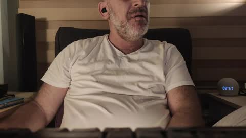 AmorLin online show from 5, 4, 2026