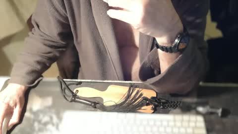 amslave4f online show from 5, 1, 2026