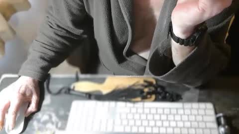 amslave4f online show from 30, 4, 2026