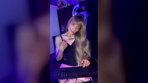 amum6194 online show from 17, 5, 2026