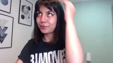 Amy 3 online show from 26, 9, 2025