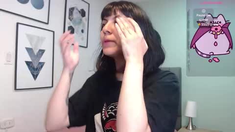 Amy 3 online show from 21, 10, 2025