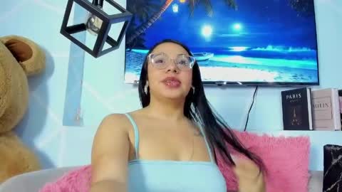 Emy Noa  online show from 11, 4, 2026