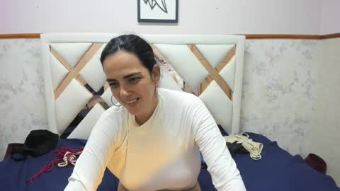 amy_walls7 online show from 25, 3, 2026