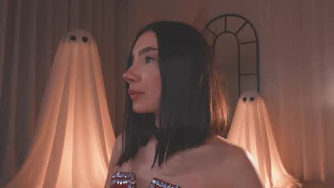 Amy Armstrong online show from 14, 10, 2025