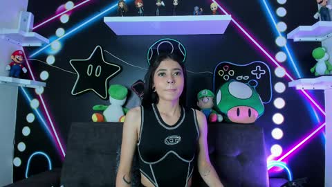 Snapshot of amypalmmer chatting on 10, 1, 2025 AMMY online show from 10, 1, 2025
