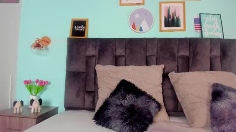 Snapshot of amypalmmer chatting on 24, 2, 2025 AMMY online show from 24, 2, 2025