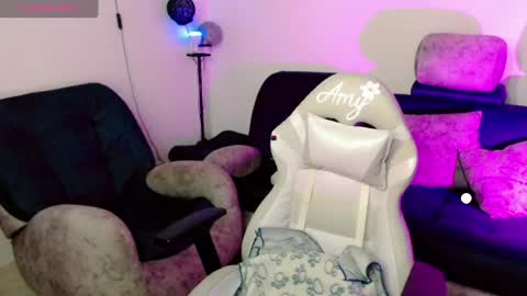 Im Amy IM NOT LOOKING FOR A PARTNER OR DATING online show from 10, 6, 2026