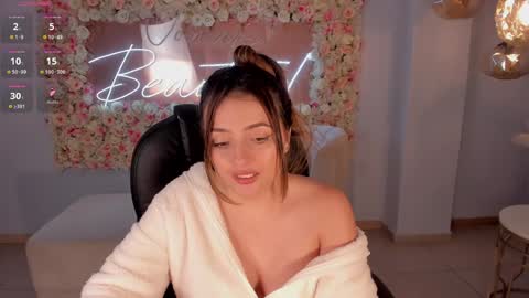    online show from 24, 12, 2024