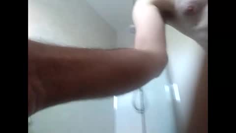 A online show from 28, 9, 2025