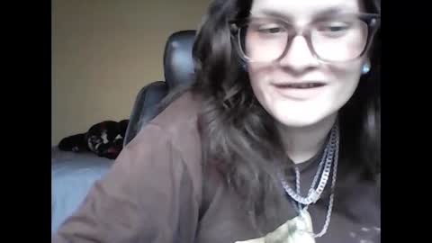 Snapshot of an_e333 chatting on 13, 10, 2025 an_e333 online show from 13, 10, 2025