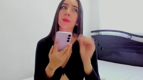 Snapshot of ana_castilo chatting on 7, 1, 2025 Ana IG an castillo 1 online show from 7, 1, 2025