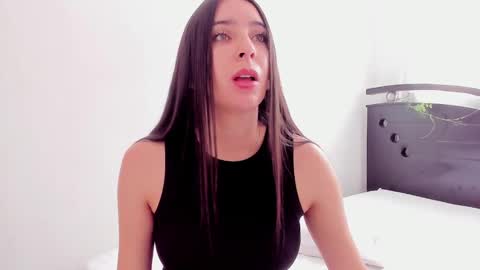 Snapshot of ana_castilo chatting on 24, 2, 2025 Ana IG an castillo 1 online show from 24, 2, 2025