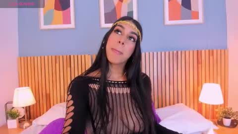 Snapshot of ana_gonzalez chatting on 17, 10, 2025 Ana Gonzalez online show from 17, 10, 2025