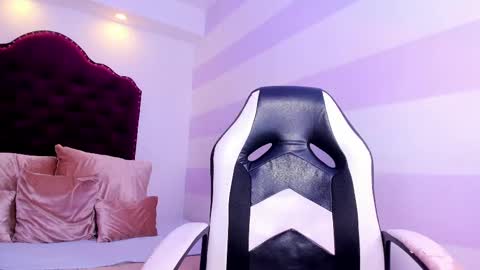 Snapshot of ana_liebert chatting on 6, 3, 2025 Ana Libiert online show from 6, 3, 2025