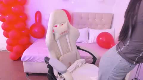 Im anna but you can call me as you want online show from 16, 3, 2026