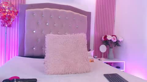 Snapshot of anaa_moon chatting on 14, 2, 2026 Ana Moon online show from 14, 2, 2026