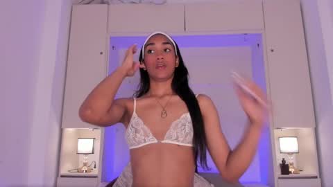 anaacollins_ online show from 3, 10, 2025