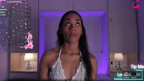 anaacollins_ online show from 22, 2, 2026